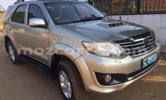 Comprar Usado Toyota Fortuner Castanho Carro em Maputo em Maputo Comprar Usado Toyota Fortuner Castanho Carro em Maputo em Maputo