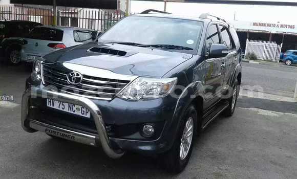Tenga Tsaru Toyota Fortuner Zvimwe Mota in Maputo in Maputo Tenga Tsaru Toyota Fortuner Zvimwe Mota in Maputo in Maputo
