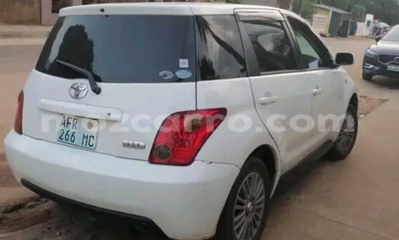 Comprar Usado Toyota IST Branco Carro em Maputo em Maputo Comprar Usado Toyota IST Branco Carro em Maputo em Maputo