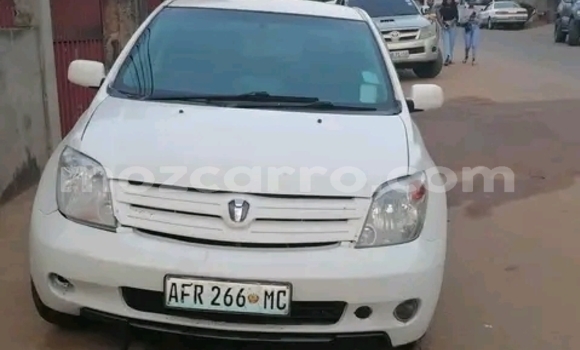 Comprar Usado Toyota IST Branco Carro em Maputo em Maputo Comprar Usado Toyota IST Branco Carro em Maputo em Maputo