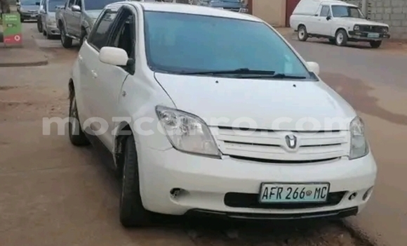 Comprar Usado Toyota IST Branco Carro em Maputo em Maputo Comprar Usado Toyota IST Branco Carro em Maputo em Maputo