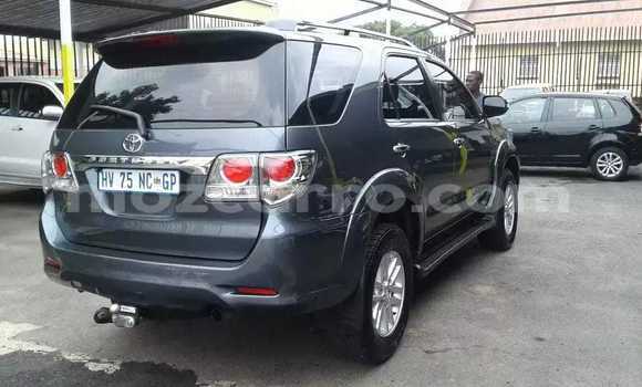 Tenga Tsaru Toyota Fortuner Zvimwe Mota in Maputo in Maputo Tenga Tsaru Toyota Fortuner Zvimwe Mota in Maputo in Maputo