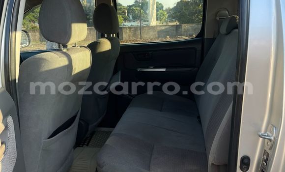 Nunua Ilio tumika Toyota Hilux Nyingine Gari ndani ya Maputo nchini Maputo Nunua Ilio tumika Toyota Hilux Nyingine Gari ndani ya Maputo nchini Maputo