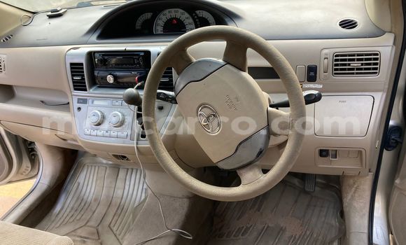Comprar Usado Toyota Raum Prata Carro em Maputo em Maputo Comprar Usado Toyota Raum Prata Carro em Maputo em Maputo