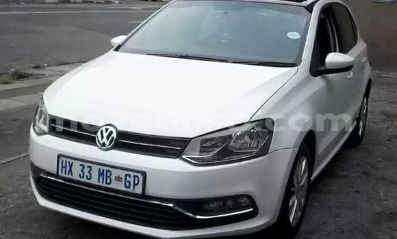 Nunua Ilio tumika Volkswagen Polo Nyeupe Gari ndani ya Boane nchini Maputo Nunua Ilio tumika Volkswagen Polo Nyeupe Gari ndani ya Boane nchini Maputo