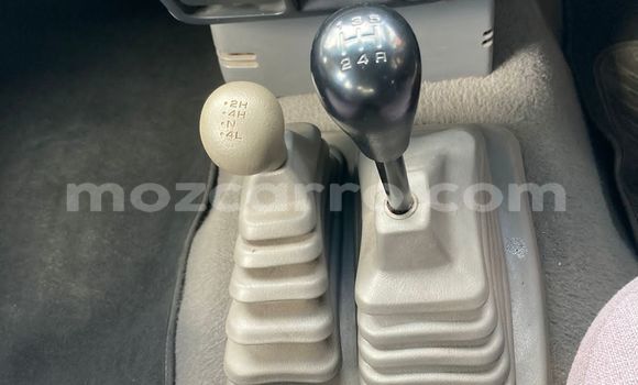 Tenga Tsaru Nissan Hardbody Chena Mota in Maputo in Maputo Tenga Tsaru Nissan Hardbody Chena Mota in Maputo in Maputo