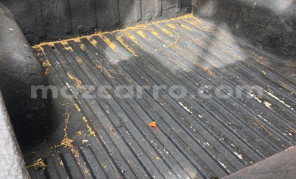 Tenga Tsaru Nissan Hardbody Chena Mota in Maputo in Maputo Tenga Tsaru Nissan Hardbody Chena Mota in Maputo in Maputo