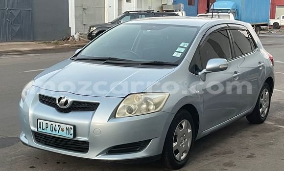 Nunua Ilio tumika Toyota Auris Bluu Gari ndani ya Maputo nchini Maputo