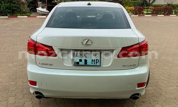 Buy Used Lexus IS White Car in Maputo in Maputo Buy Used Lexus IS White Car in Maputo in Maputo