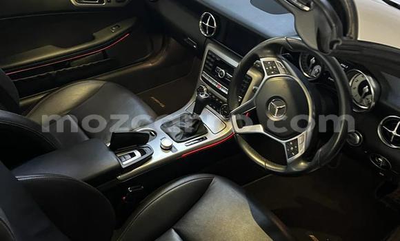 Comprar Usado Mercedes‒Benz SLK-Class Branco Carro em Maputo em Maputo Comprar Usado Mercedes‒Benz SLK-Class Branco Carro em Maputo em Maputo