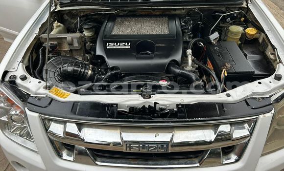 Buy Used Isuzu KB White Car in Maputo in Maputo Buy Used Isuzu KB White Car in Maputo in Maputo