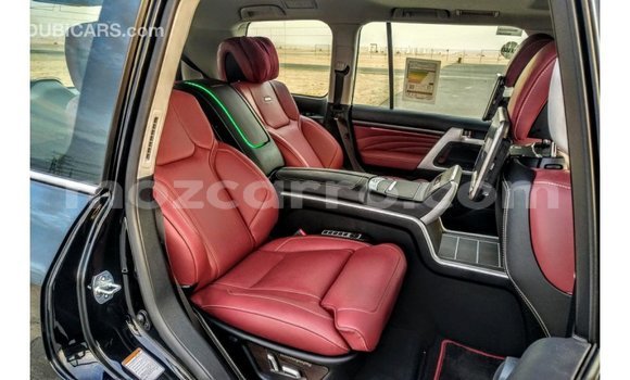 Nunua Imported Toyota Land Cruiser Nyeusi Gari ndani ya Import - Dubai nchini Cabo Delgado Nunua Imported Toyota Land Cruiser Nyeusi Gari ndani ya Import - Dubai nchini Cabo Delgado