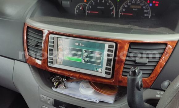 Comprar Usado Toyota Noah Prata Carro em Marara em Tete Comprar Usado Toyota Noah Prata Carro em Marara em Tete