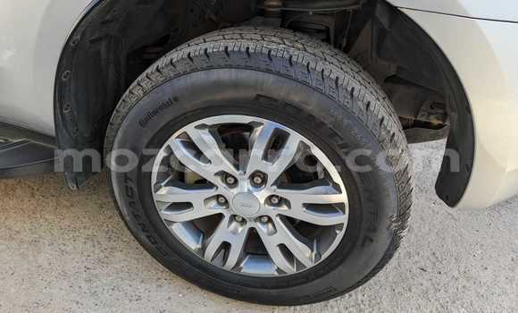 Nunua Ilio tumika Ford Everest Nyingine Gari ndani ya Maputo nchini Maputo Nunua Ilio tumika Ford Everest Nyingine Gari ndani ya Maputo nchini Maputo