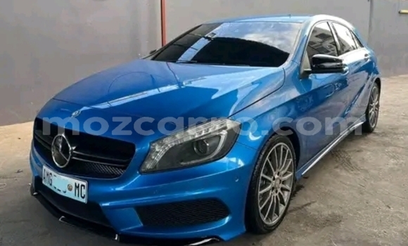 Comprar Usado Mercedes-Benz A200 Azul Carro em Maputo em Maputo Comprar Usado Mercedes-Benz A200 Azul Carro em Maputo em Maputo