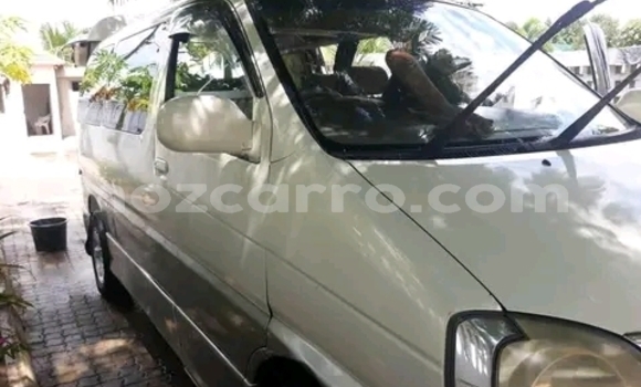 Buy Used Toyota Regius White Car in Maputo in Maputo Buy Used Toyota Regius White Car in Maputo in Maputo