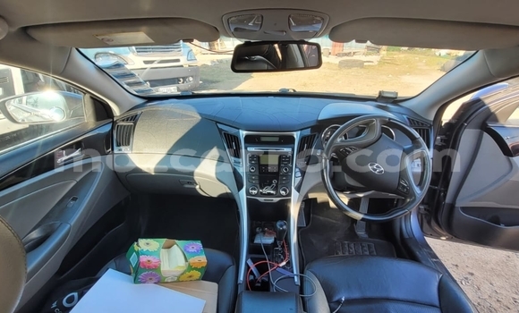 Tenga Tsaru Hyundai Sonata Sirivha Mota in Maputo in Maputo Tenga Tsaru Hyundai Sonata Sirivha Mota in Maputo in Maputo