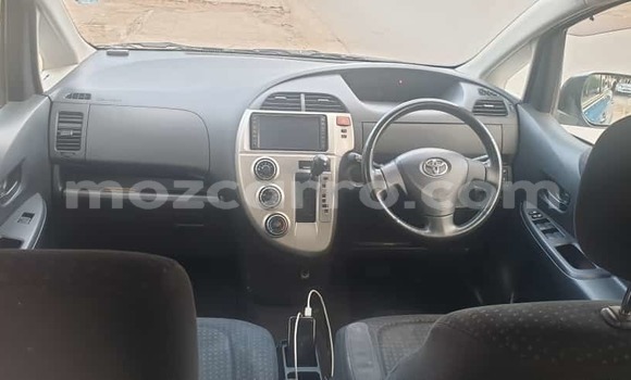 Comprar Usado Toyota Ractis Azul Carro em Maputo em Maputo Comprar Usado Toyota Ractis Azul Carro em Maputo em Maputo