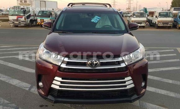 Tenga Imported Toyota Highlander Zvimwe Mota in Import - Dubai in Cabo Delgado Tenga Imported Toyota Highlander Zvimwe Mota in Import - Dubai in Cabo Delgado
