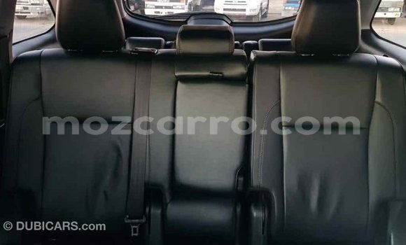 Tenga Imported Toyota Highlander Zvimwe Mota in Import - Dubai in Cabo Delgado Tenga Imported Toyota Highlander Zvimwe Mota in Import - Dubai in Cabo Delgado
