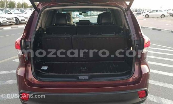 Tenga Imported Toyota Highlander Zvimwe Mota in Import - Dubai in Cabo Delgado Tenga Imported Toyota Highlander Zvimwe Mota in Import - Dubai in Cabo Delgado
