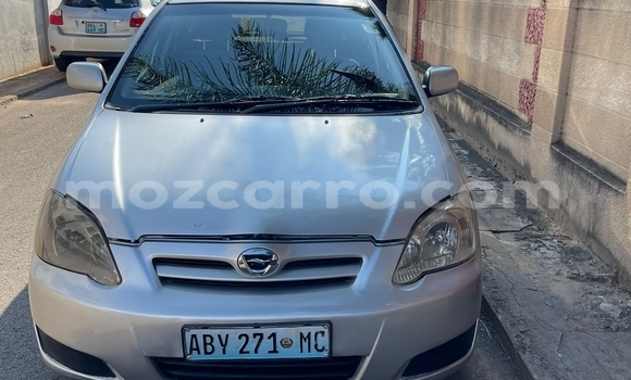 Nunua Ilio tumika Toyota Runx Fedha Gari ndani ya Maputo nchini Maputo