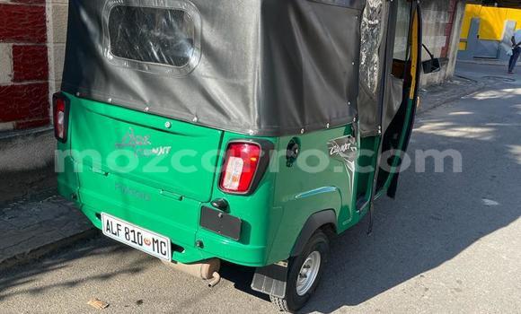 Comprar Usado Toyota Hiluxe Revo Verde Carro em Maputo em Maputo Comprar Usado Toyota Hiluxe Revo Verde Carro em Maputo em Maputo