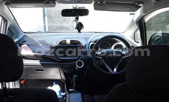 Nunua Ilio tumika Honda Fit Fedha Gari ndani ya Maputo nchini Maputo Nunua Ilio tumika Honda Fit Fedha Gari ndani ya Maputo nchini Maputo