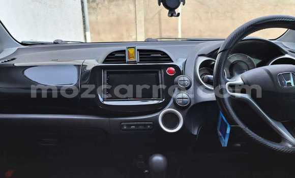Nunua Ilio tumika Honda Fit Fedha Gari ndani ya Maputo nchini Maputo Nunua Ilio tumika Honda Fit Fedha Gari ndani ya Maputo nchini Maputo