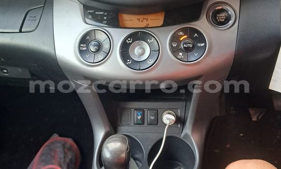 Comprar Usado Toyota RAV4 Prata Carro em Maputo em Maputo Comprar Usado Toyota RAV4 Prata Carro em Maputo em Maputo