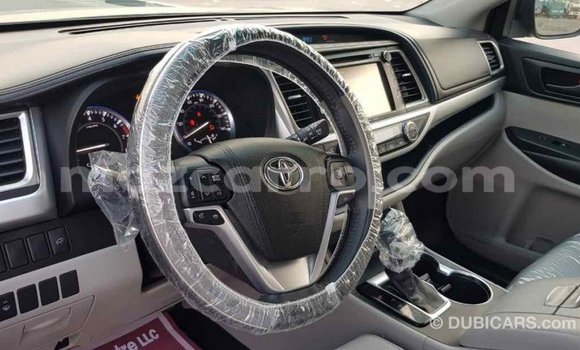 Comprar Importar Toyota Highlander De outros Carro em Import - Dubai em Cabo Delgado Comprar Importar Toyota Highlander De outros Carro em Import - Dubai em Cabo Delgado