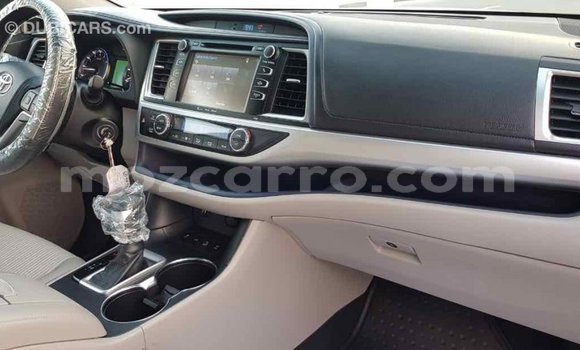 Comprar Importar Toyota Highlander De outros Carro em Import - Dubai em Cabo Delgado Comprar Importar Toyota Highlander De outros Carro em Import - Dubai em Cabo Delgado