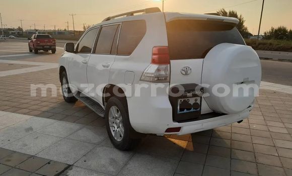 Nunua Ilio tumika Toyota Land Cruiser Prado Nyeupe Gari ndani ya Maputo nchini Maputo Nunua Ilio tumika Toyota Land Cruiser Prado Nyeupe Gari ndani ya Maputo nchini Maputo