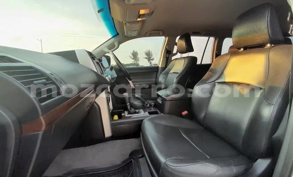 Nunua Ilio tumika Toyota Land Cruiser Prado Nyeupe Gari ndani ya Maputo nchini Maputo Nunua Ilio tumika Toyota Land Cruiser Prado Nyeupe Gari ndani ya Maputo nchini Maputo