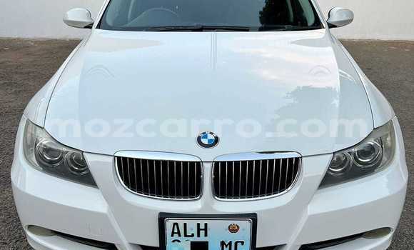 Comprar Usado BMW 3-Series Branco Carro em Maputo em Maputo