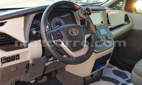 Nunua Imported Toyota Sienna Nyeupe Gari ndani ya Import - Dubai nchini Cabo Delgado Nunua Imported Toyota Sienna Nyeupe Gari ndani ya Import - Dubai nchini Cabo Delgado