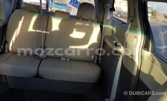 Nunua Imported Toyota Sienna Nyeupe Gari ndani ya Import - Dubai nchini Cabo Delgado Nunua Imported Toyota Sienna Nyeupe Gari ndani ya Import - Dubai nchini Cabo Delgado