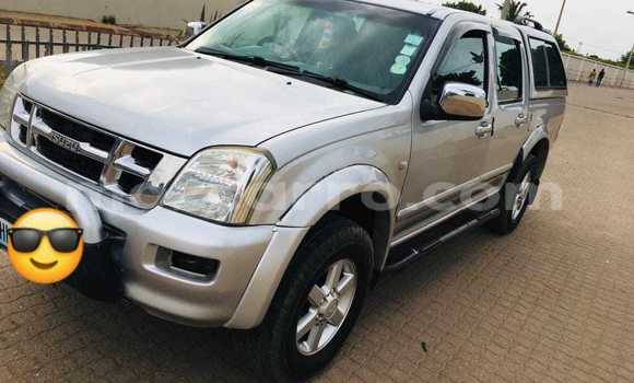 Tenga Tsaru Isuzu KB Zvimwe Mota in Maputo in Maputo