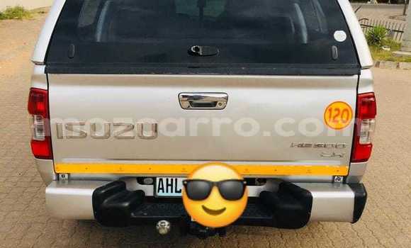 Comprar Usado Isuzu KB De outros Carro em Maputo em Maputo Comprar Usado Isuzu KB De outros Carro em Maputo em Maputo