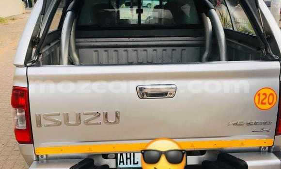 Comprar Usado Isuzu KB De outros Carro em Maputo em Maputo Comprar Usado Isuzu KB De outros Carro em Maputo em Maputo