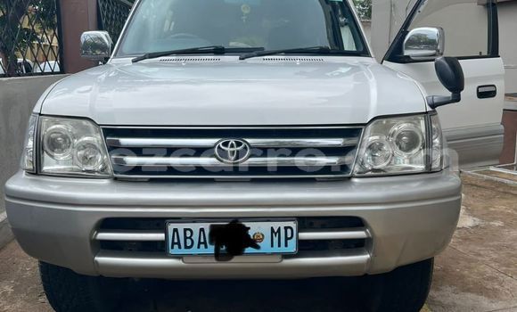Tenga Tsaru Toyota Land Cruiser Prado Sirivha Mota in Maputo in Maputo