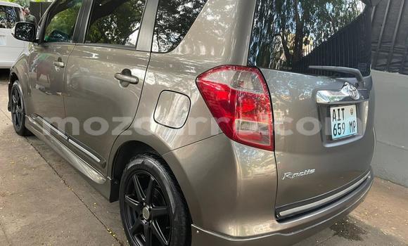 Nunua Ilio tumika Toyota Ractis Fedha Gari ndani ya Maputo nchini Maputo Nunua Ilio tumika Toyota Ractis Fedha Gari ndani ya Maputo nchini Maputo