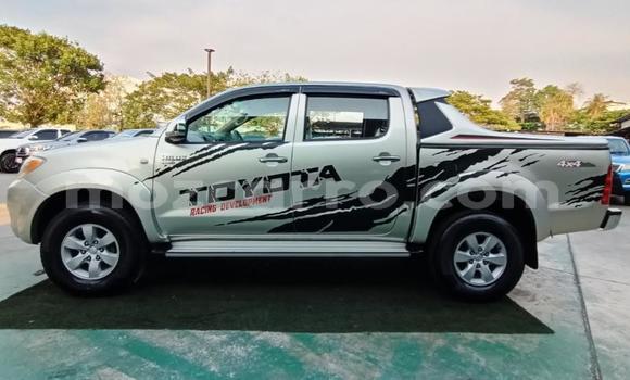 Comprar Usado Toyota Hilux Prata Carro em Maputo em Maputo Comprar Usado Toyota Hilux Prata Carro em Maputo em Maputo