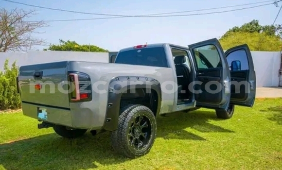 Comprar Usado Chevrolet Silverado De outros Carro em Maputo em Maputo Comprar Usado Chevrolet Silverado De outros Carro em Maputo em Maputo