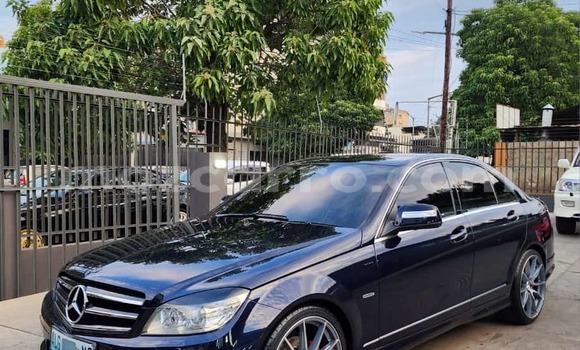 Tenga Tsaru Mercedes Viano Nhema Mota in Maputo in Maputo Tenga Tsaru Mercedes Viano Nhema Mota in Maputo in Maputo