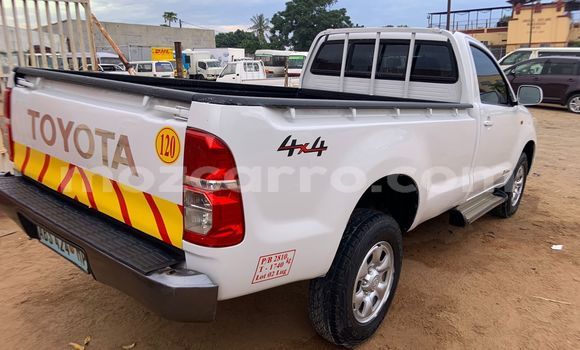 Comprar Usado Toyota Hilux Branco Carro em Maputo em Maputo Comprar Usado Toyota Hilux Branco Carro em Maputo em Maputo