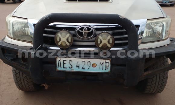 Comprar Usado Toyota Hilux Prata Carro em Maputo em Maputo Comprar Usado Toyota Hilux Prata Carro em Maputo em Maputo