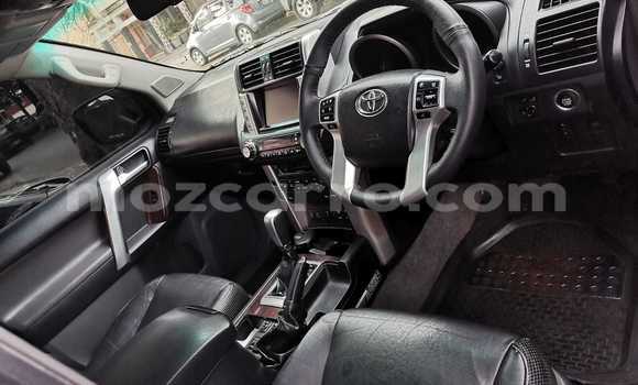 Nunua Ilio tumika Toyota Land Cruiser Prado Nyeupe Gari ndani ya Maputo nchini Maputo Nunua Ilio tumika Toyota Land Cruiser Prado Nyeupe Gari ndani ya Maputo nchini Maputo