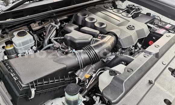 Nunua Ilio tumika Toyota Land Cruiser Prado Nyeupe Gari ndani ya Maputo nchini Maputo Nunua Ilio tumika Toyota Land Cruiser Prado Nyeupe Gari ndani ya Maputo nchini Maputo