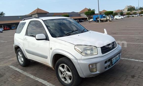 Buy Used Toyota RAV4 White Car in Maputo in Maputo Buy Used Toyota RAV4 White Car in Maputo in Maputo